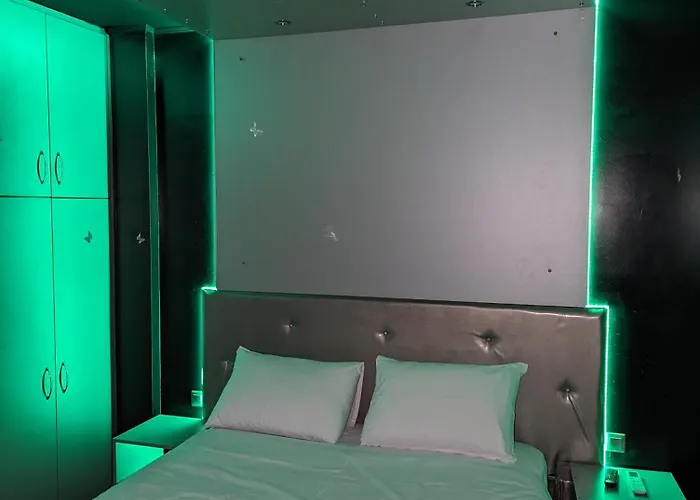 Modern Quiet Luxury 아파트