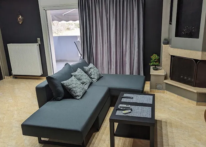 Modern Quiet Luxury 아파트 파트라