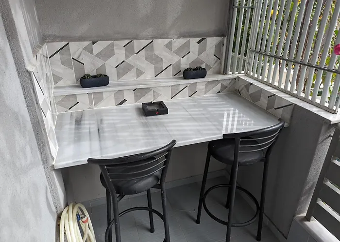 Modern Quiet Luxury Апартаменты Патра